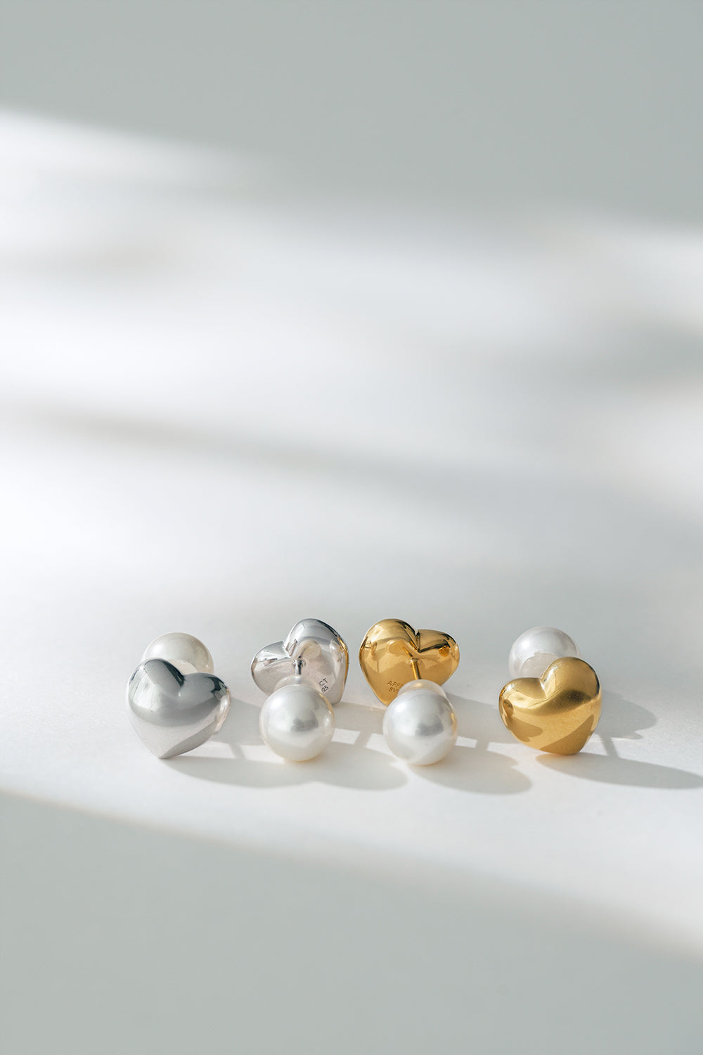 22 Pearl Pierced(Heart)