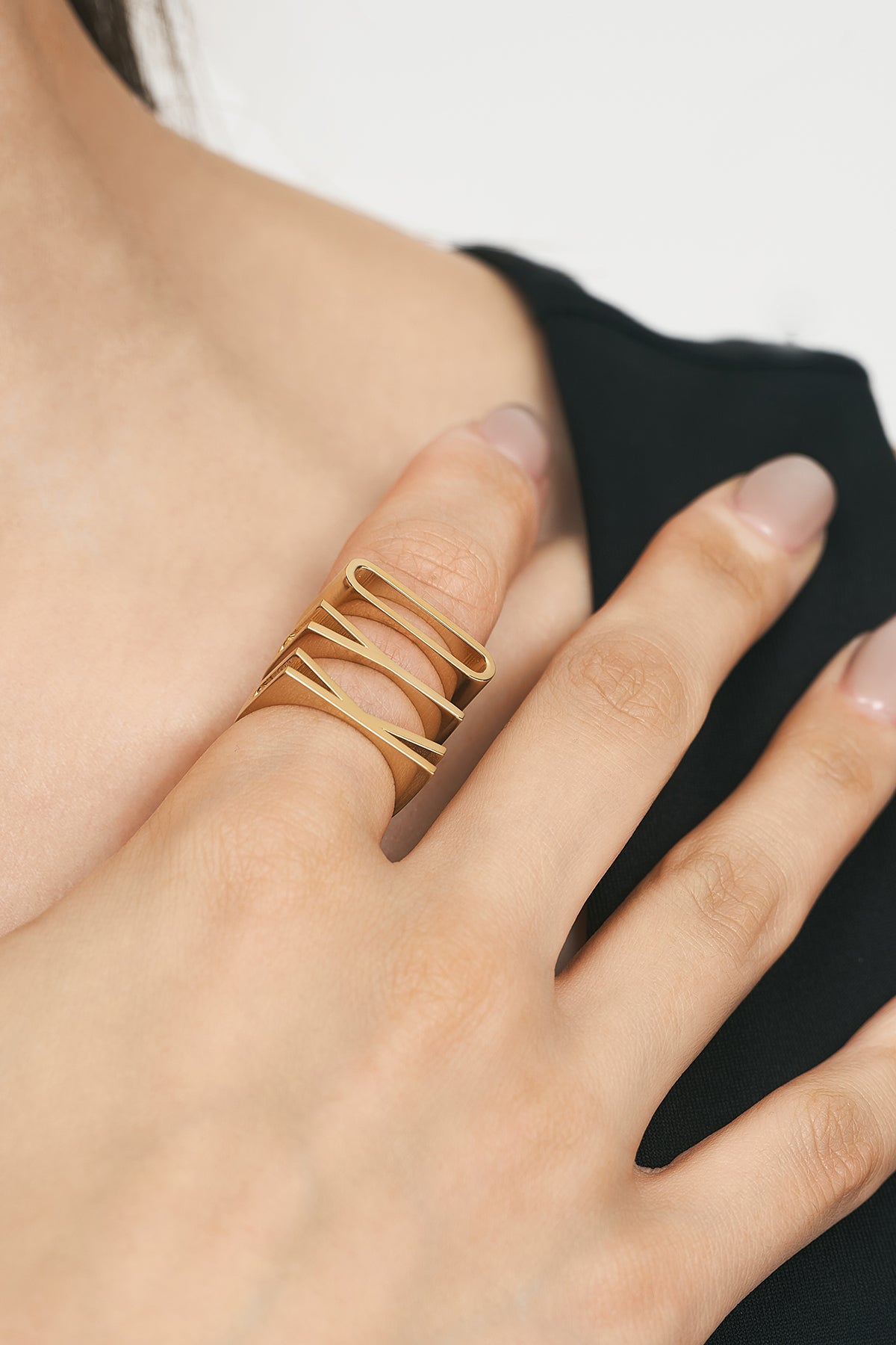 イニシャルリング｜小泉今日子デザイン監修【A beautiful name jewelry