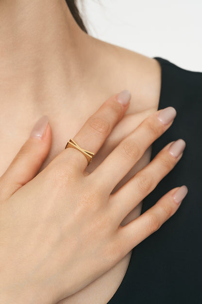 イニシャルリング