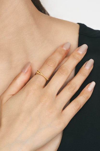 イニシャルリング