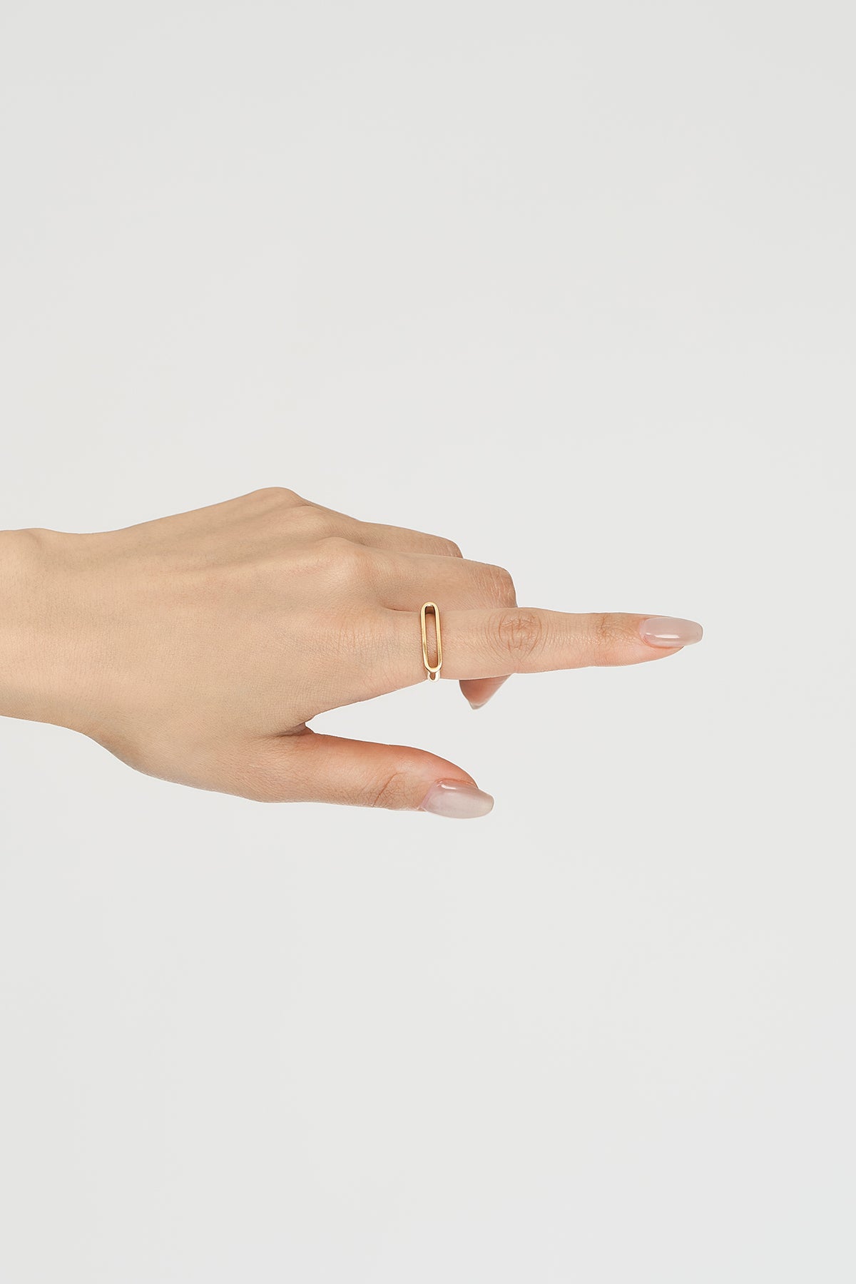 イニシャルリング