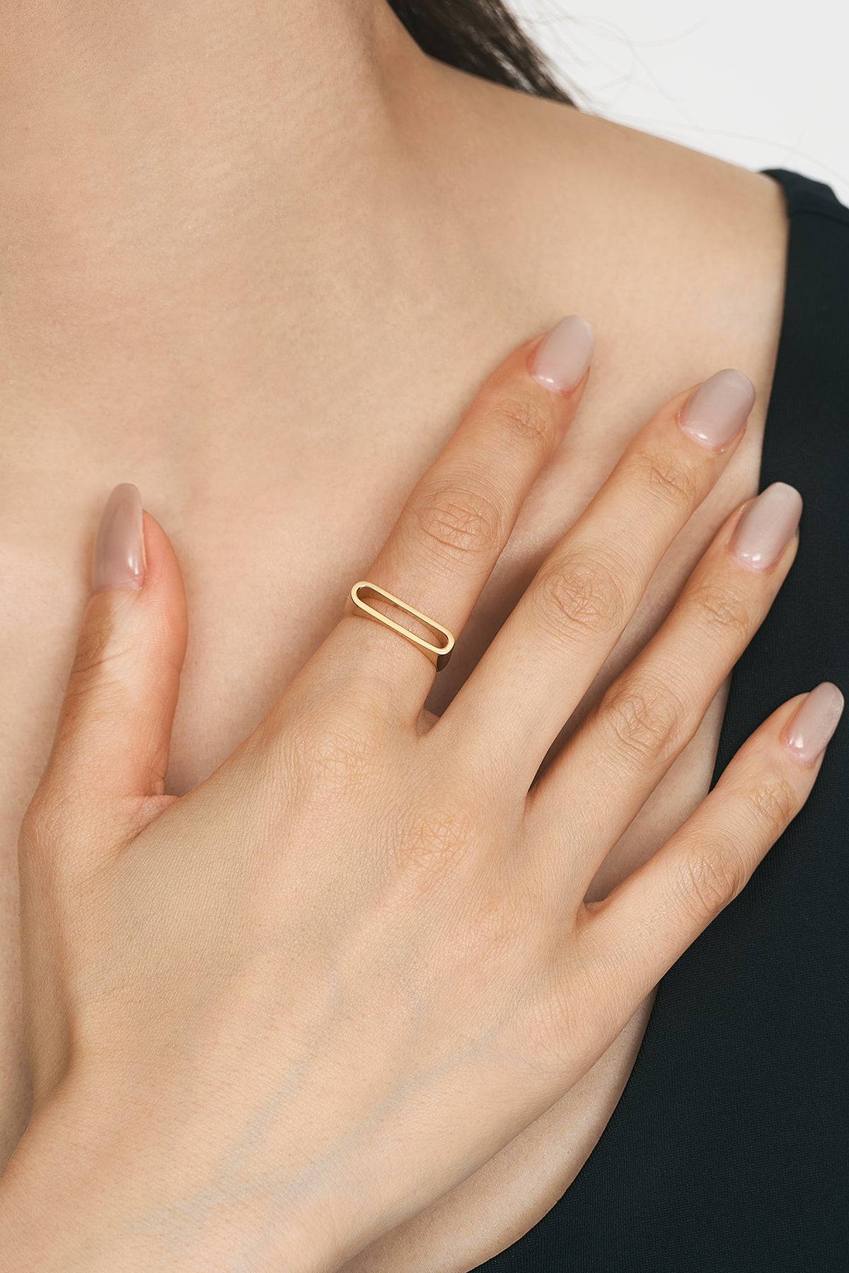 イニシャルリング