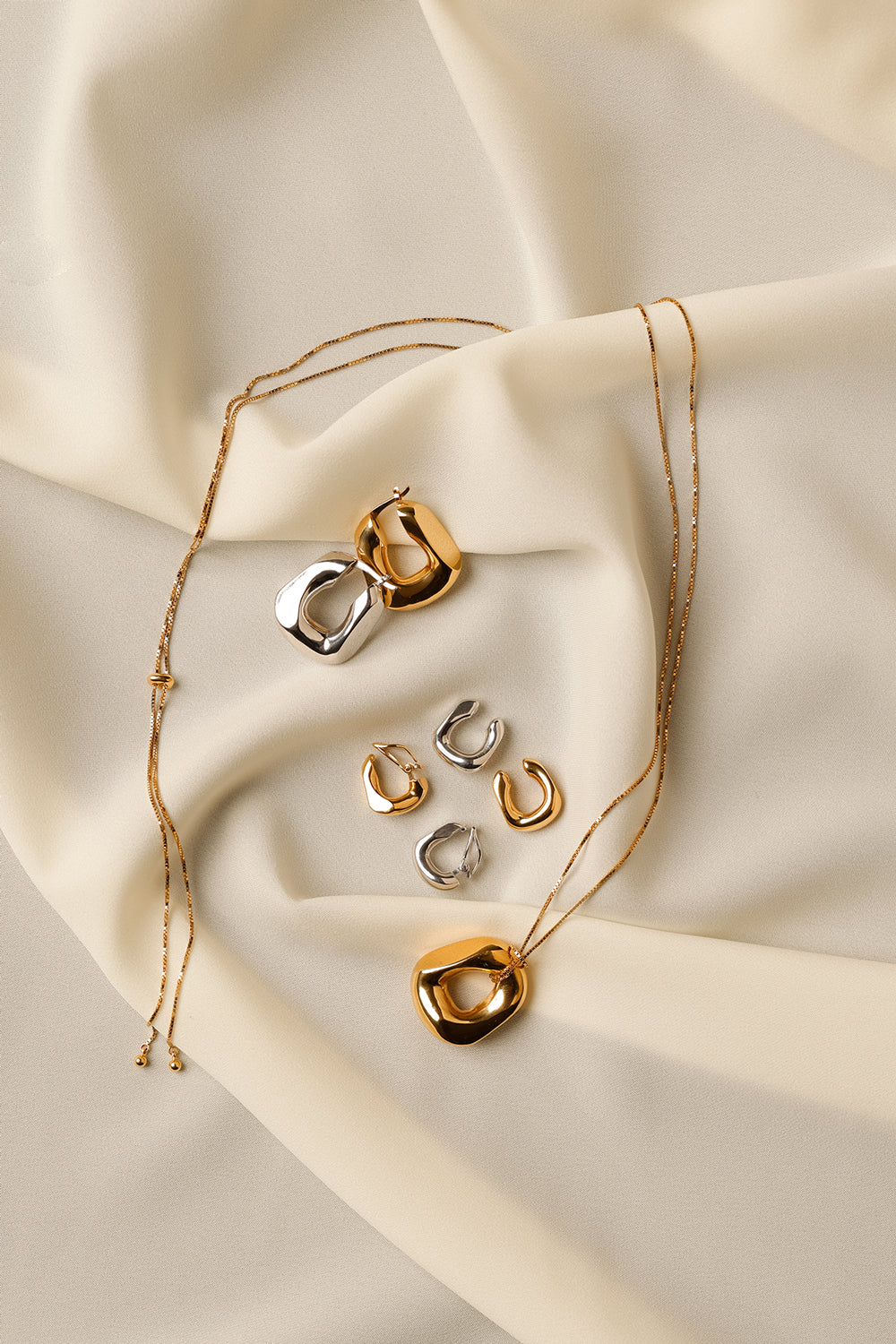 Impact “YUGAMI” Earring