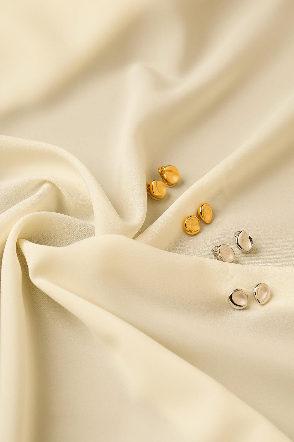 Impact “YUGAMI” Earring